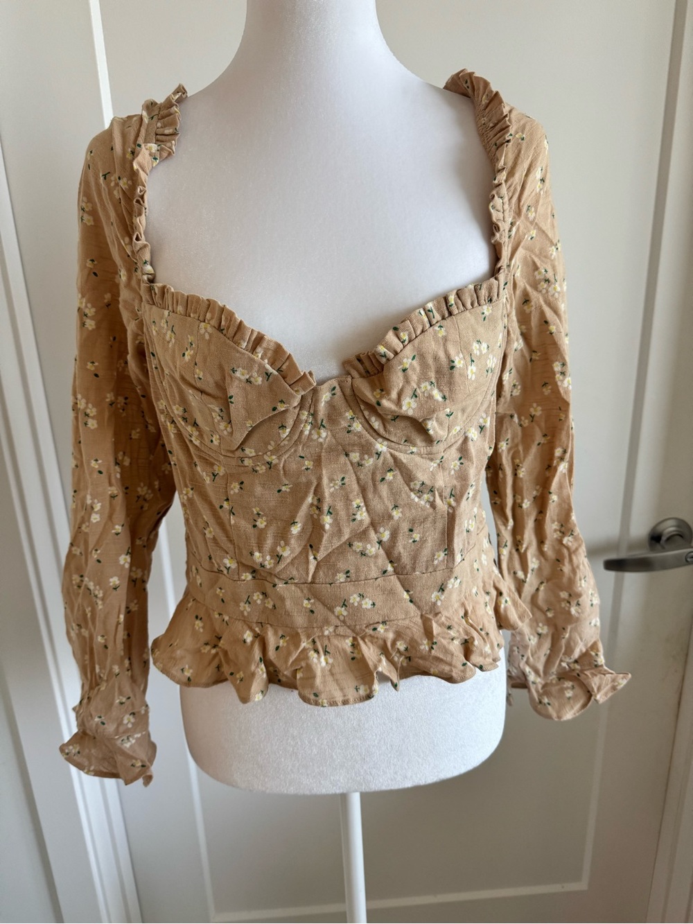 Majorelle Women's Floral Ruffle Peplum Long-Sleeve Top - Tan